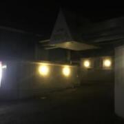 HOTEL SERA 赤城（セーラ）(前橋市/ラブホテル)の写真『夜の外観』by あらび