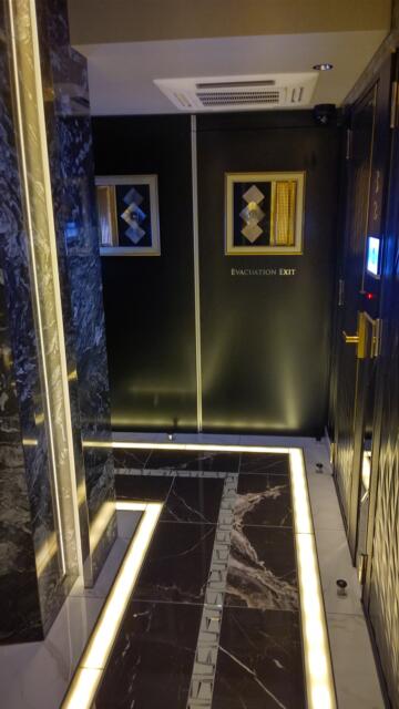 HOTEL KABUKI (ホテル カブキ)(新宿区/ラブホテル)の写真『3階の廊下です。(23,5)』by キジ