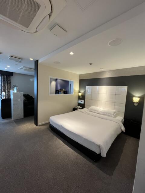 ベルグラーブ(浜松市/ラブホテル)の写真『903号室　ベットルーム』by ま〜も〜る〜