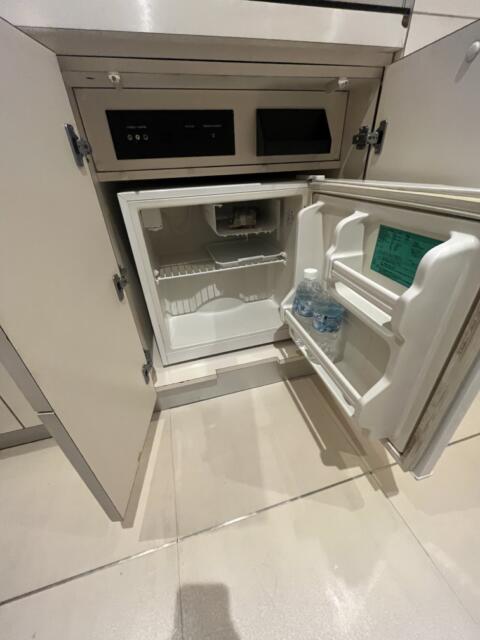 ホテル グラス(豊島区/ラブホテル)の写真『403号室持ち込み用冷蔵庫』by 無法松