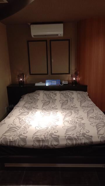 ホテルViVi(相模原市/ラブホテル)の写真『301号室、ベッド』by Sparkle