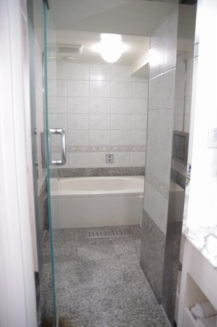 ホテル リンデン 湯島(文京区/ラブホテル)の写真『608号室　浴室』by マーケンワン