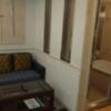 ホテル ウエスト(品川区/ラブホテル)の写真『ウエスト301号室のソファー2人でゆったりとくっついて腰掛けられます。』by ヒロくん!
