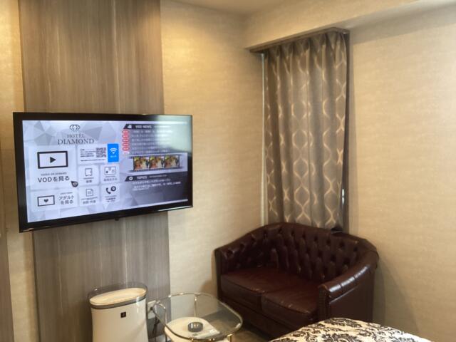 HOTEL DIAMOND（ダイヤモンド）(渋谷区/ラブホテル)の写真『604号室 キャビネット側から見た室内』by ACB48