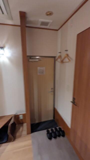 HOTEL 風々(ふふ)(新宿区/ラブホテル)の写真『206号室 入口付近』by クワッグ