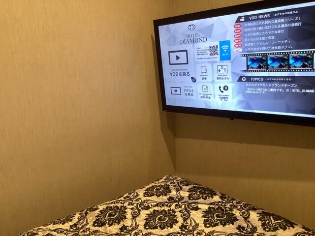 HOTEL DIAMOND（ダイヤモンド）(渋谷区/ラブホテル)の写真『301号室 ソファから見た室内』by ACB48