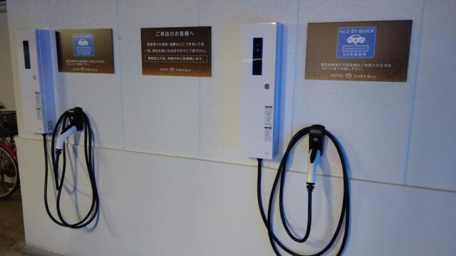 TIARA Brun (ティアラブラン)(大和市/ラブホテル)の写真『EV充電器があります。(23,6)』by キジ