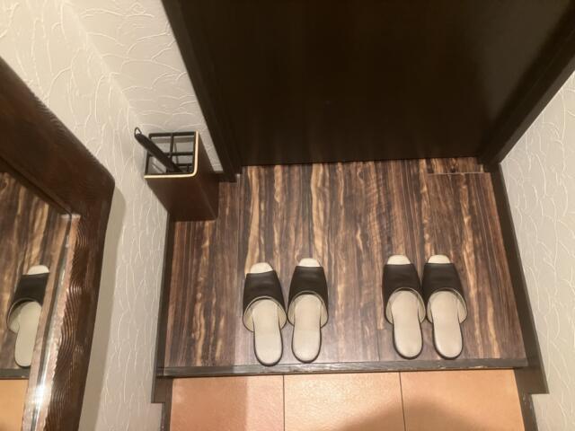 Hotel BALIBALI（バリバリ）(品川区/ラブホテル)の写真『701号室　玄関　出入口』by hireidenton