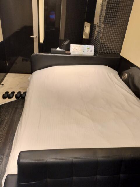HOTEL GARNET（ガーネット)(千葉市中央区/ラブホテル)の写真『202号室　ベッド』by かーたー