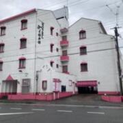 ホテル ティアラ(京都市伏見区/ラブホテル)の写真『昼の外観』by まさおJリーグカレーよ