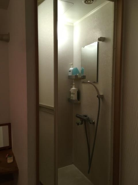 レンタルルーム ROOMS(新宿区/ラブホテル)の写真『18号室シャワールーム』by あらび