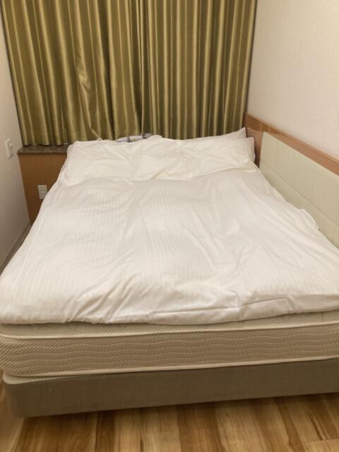 ファインガーデン十三(大阪市/ラブホテル)の写真『317号室　ベッド』by まさおJリーグカレーよ