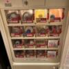 ホテル どないやねん(大阪市/ラブホテル)の写真『503号室　ドリンク販売冷蔵庫』by 神戸のりんごちゃん
