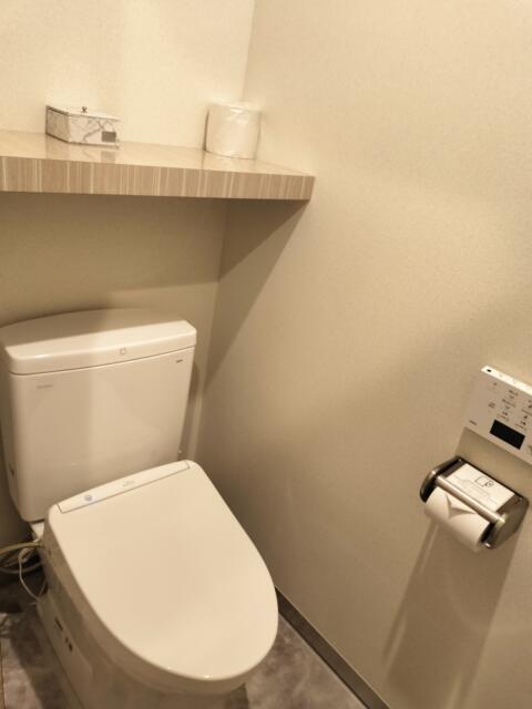 HOTEL DIAMOND（ダイヤモンド）(渋谷区/ラブホテル)の写真『902号室　トイレ』by ところてんえもん