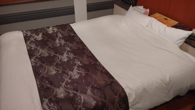 ハイビスカス川口(川口市/ラブホテル)の写真『606号室、ベッド』by Sparkle