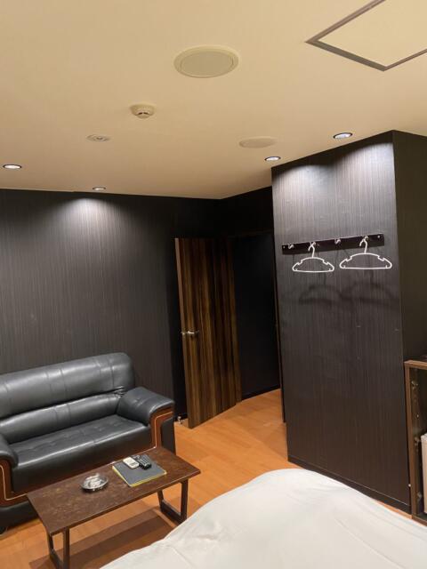 HOTEL GRANDE(川口市/ラブホテル)の写真『302号室(右奥から手前)』by こねほ