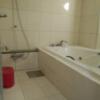 HOTEL Lmine(武雄市/ラブホテル)の写真『302号室の浴室。お風呂は泡風呂もあり、やや広めで使いやすい。』by 猫饅頭
