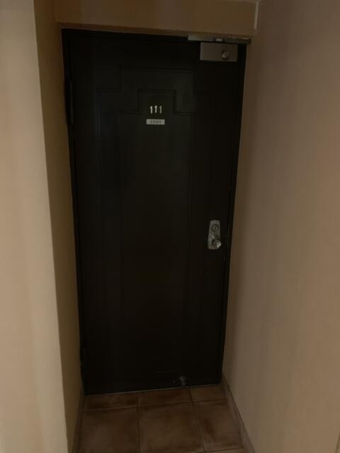 HOTEL RUNA(ルナ)鶯谷(台東区/ラブホテル)の写真『111号室　部屋前』by 東京都