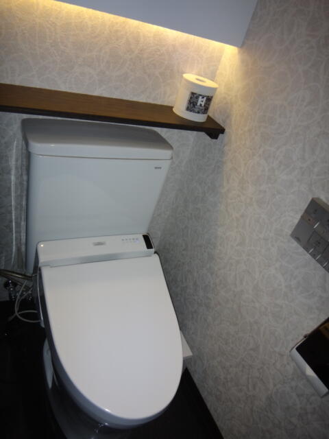 ホテル凛(RIN)(福岡市中央区/ラブホテル)の写真『410号室、トイレ』by Plumper
