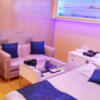 HOTEL SARA 錦糸町(墨田区/ラブホテル)の写真『205号室 ベッド周辺（１）』by 午前３時のティッシュタイム