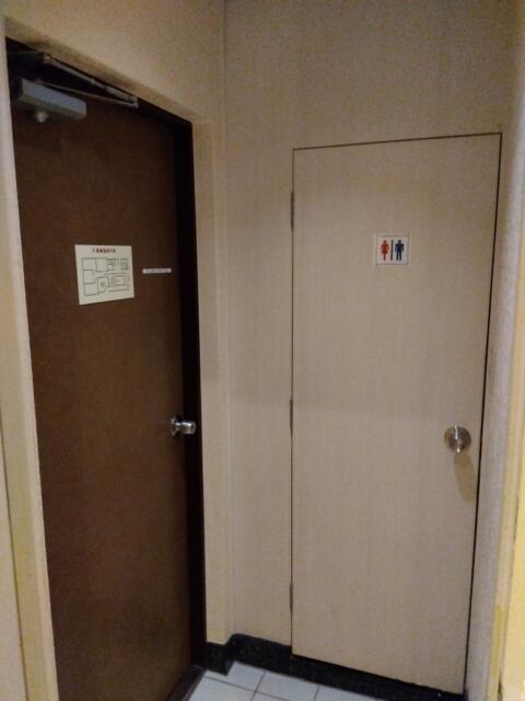オリオン(立川市/ラブホテル)の写真『101号室(玄関横にトイレ)』by ＪＷ