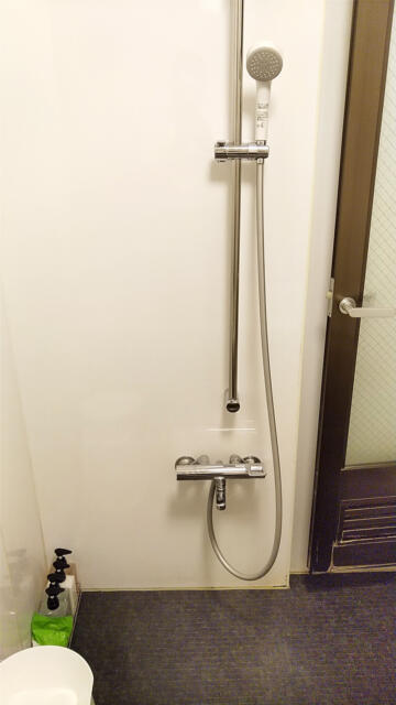 ホテル COLORE（コローレ）(墨田区/ラブホテル)の写真『503号室 バスルーム洗い場（１）』by 午前３時のティッシュタイム