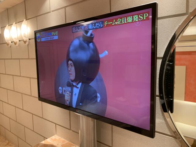 ＸＯ歌舞伎町(新宿区/ラブホテル)の写真『203号室　壁掛け液晶テレビ』by 東京都