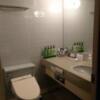ホテル グランヴィラ(豊島区/ラブホテル)の写真『408号室（洗面台・トイレ・浴槽が一体）』by 格付屋
