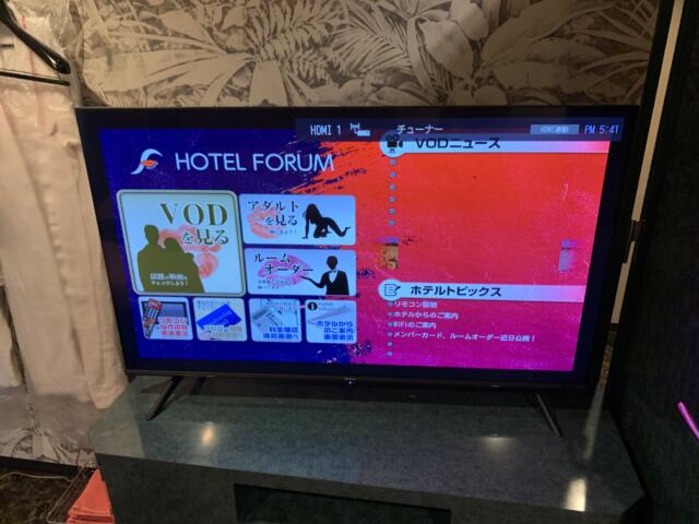 フォーラム(新宿区/ラブホテル)の写真『503号室　液晶テレビ（電源オン時）』by 東京都