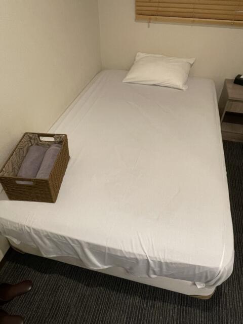 HOTEL Plaisir Akihabara(ホテルプレジール秋葉原)(千代田区/ラブホテル)の写真『402号室　ベッド』by ヒロHIROヒロ