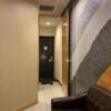 ホテルen(エン)(豊島区/ラブホテル)の写真『502号室　室内から玄関側を臨む。』by 東京都
