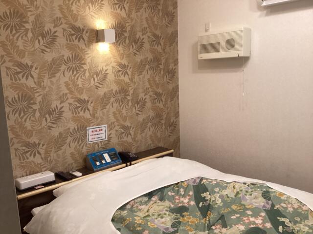 ホテルシティ(立川市/ラブホテル)の写真『507号室 寝室入口から見た室内』by ACB48