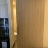 HOTEL ROY（ロイ）(横浜市南区/ラブホテル)の写真『501号室　水回りエリアとの仕切り戸』by 東京都
