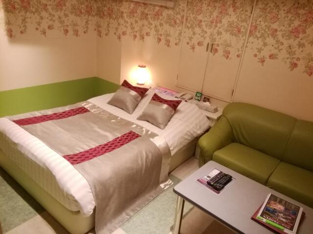 HOTEL P’s resort(豊島区/ラブホテル)の写真『501号室、部屋入口手前から。(23,8)』by キジ