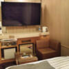 ホテル クレスト　錦糸町(墨田区/ラブホテル)の写真『403号室 ベッド周辺（１）』by 午前３時のティッシュタイム