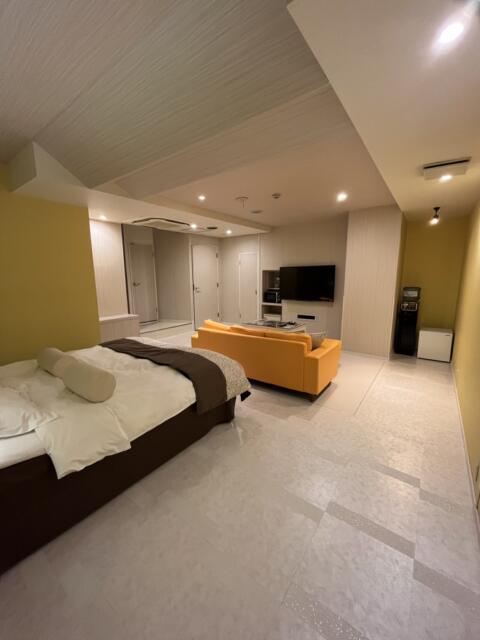 ホテル ウォーターゲート浜松(浜松市/ラブホテル)の写真『311号室　ベットルーム』by ま〜も〜る〜