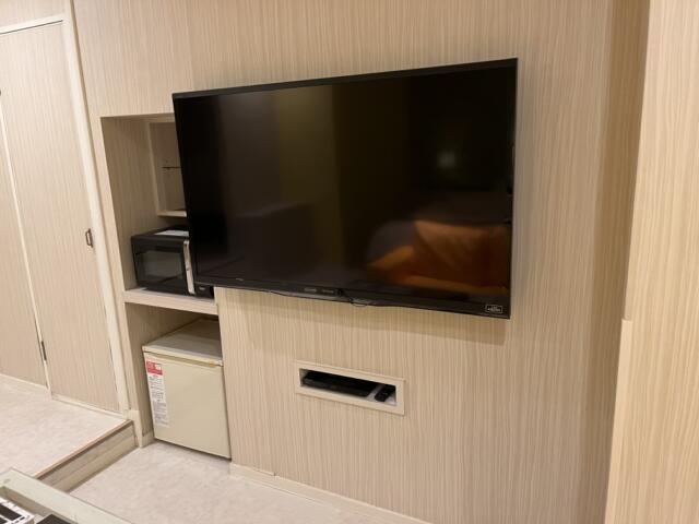 ホテル ウォーターゲート浜松(浜松市/ラブホテル)の写真『311号室　大型TV』by ま〜も〜る〜