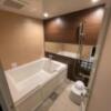 HOTEL SARA 錦糸町(墨田区/ラブホテル)の写真『301号室、バスルーム。広めで綺麗。』by tatsunofull
