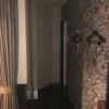 HOTEL LioS(リオス) 五反田(品川区/ラブホテル)の写真『205号室　入口（照明故障中で暗い）』by サトナカ