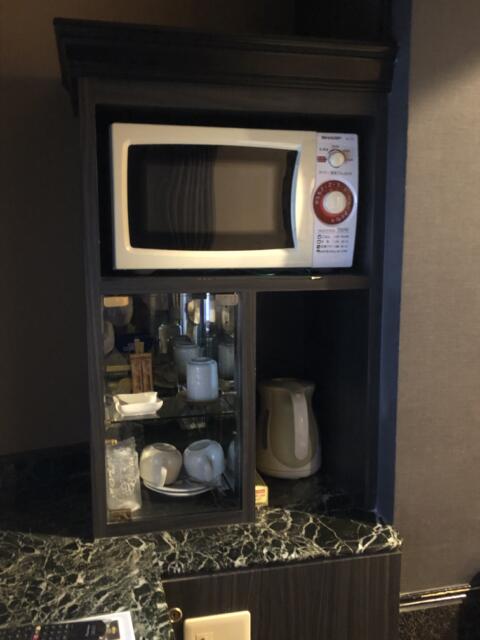 HOTEL LioS(リオス) 五反田(品川区/ラブホテル)の写真『205号室　レンジとお茶セット』by サトナカ