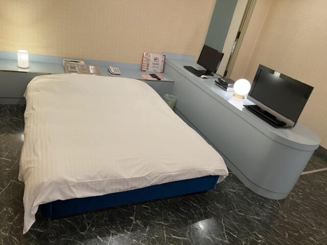 ホテル サムタイム(加古川市/ラブホテル)の写真『203号室　ベッド②』by 神戸のりんごちゃん