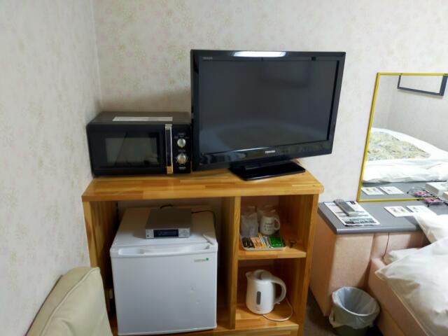 ホテル・アイ(長野市/ラブホテル)の写真『１０２号室、テレビ』by kitami