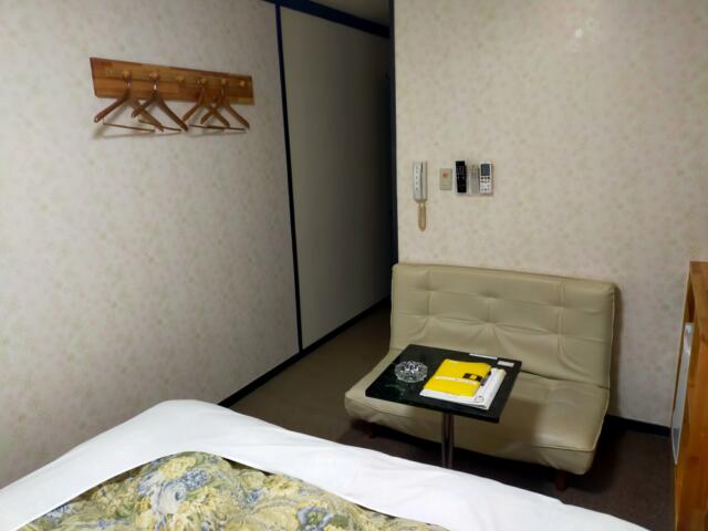 ホテル・アイ(長野市/ラブホテル)の写真『１０２号室、室内』by kitami