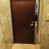 HOTEL K Omiya(さいたま市大宮区/ラブホテル)の写真『513号室 入口』by じんだいじ