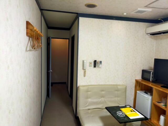 ホテル・アイ(長野市/ラブホテル)の写真『１０２号室、室内』by kitami