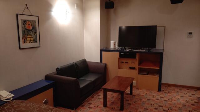 HOTEL LUMIERE（ルミエール）(渋谷区/ラブホテル)の写真『306号室、お部屋全景②』by Sparkle