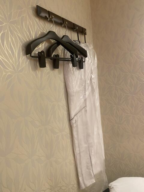HOTEL Diana (ダイアナ)(台東区/ラブホテル)の写真『333号室(ハンガー、ガウン)』by こねほ