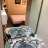 HOTEL アムール(台東区/ラブホテル)の写真『202号室　洗面所』by みこすりはん