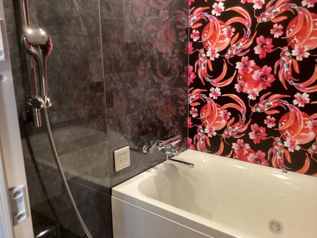 HOTEL ZHIPAGO (ジパゴ)(品川区/ラブホテル)の写真『301号室 浴室』by ACB48