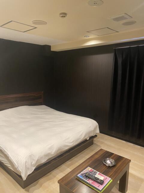 HOTEL GRANDE(川口市/ラブホテル)の写真『502号室(左手前から奥)』by こねほ